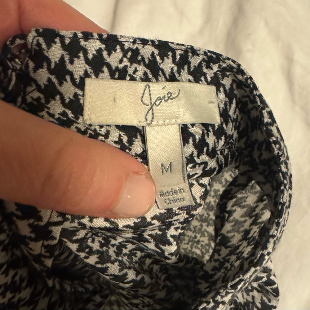 Joie Houndstooth Blouse - Picture 6 of 6